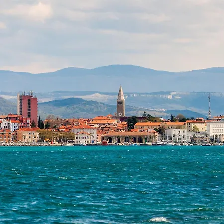 Apartment Romanticni Ob Morju - Happy