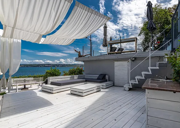 Romanticni Ob Morju - Happy Κόπερ